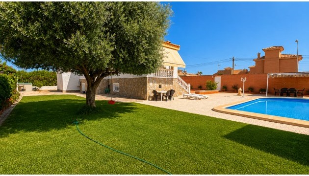 Wiederverkauf - Detached Villa - Torrevieja - La Siesta - El Salado -  Torreta