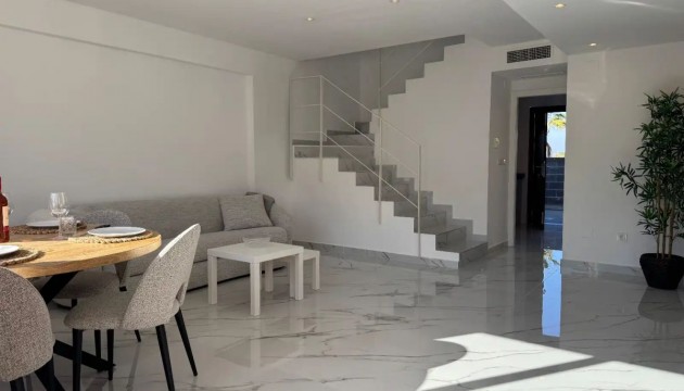 Wiederverkauf - Stadthaus - Torrevieja - Nueva Torrevieja - Aguas Nuevas