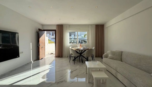 Wiederverkauf - Stadthaus - Torrevieja - Nueva Torrevieja - Aguas Nuevas