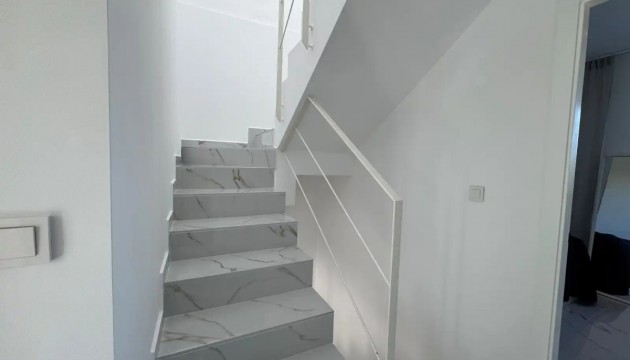 Wiederverkauf - Stadthaus - Torrevieja - Nueva Torrevieja - Aguas Nuevas