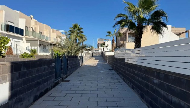 Wiederverkauf - Stadthaus - Torrevieja - Nueva Torrevieja - Aguas Nuevas