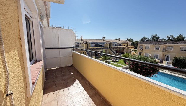 Odsprzedaż - Apartment - Orihuela Costa - Villamartín