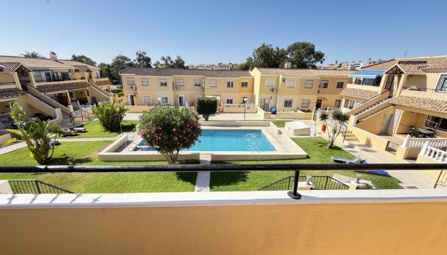 Wiederverkauf - Apartment - Orihuela Costa - Villamartín
