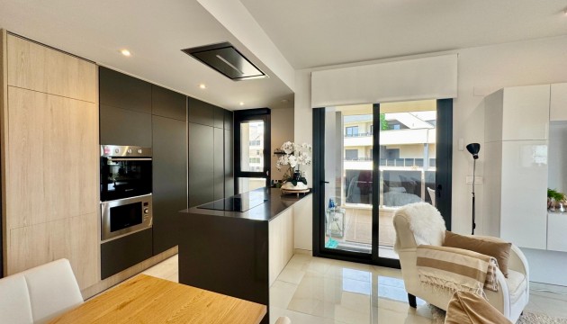 Wiederverkauf - Apartment - Orihuela Costa - Punta Prima