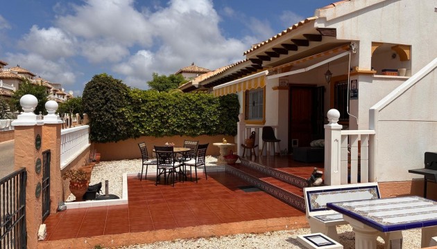Wiederverkauf - Semi Detached Villa - Orihuela Costa - Lomas de Cabo Roig