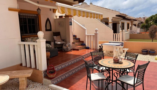 Wiederverkauf - Semi Detached Villa - Orihuela Costa - Lomas de Cabo Roig