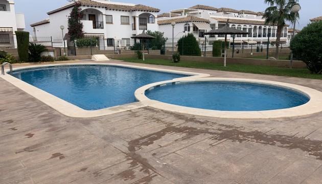 Wiederverkauf - Stadthaus - Orihuela Costa - Punta Prima
