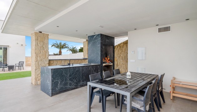 Resale - Detached Villa - Algorfa