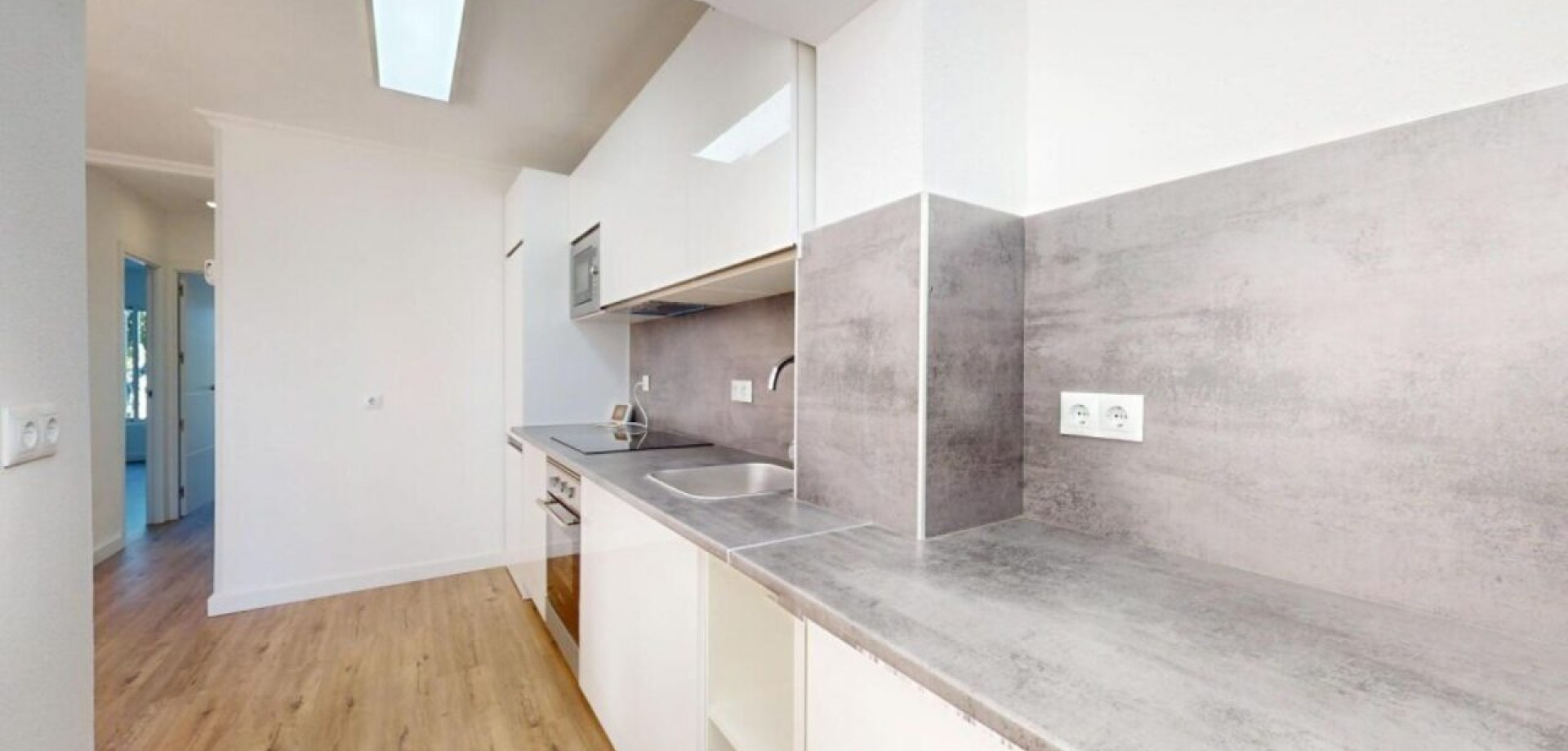 Apartment in Villamartin - Image 4