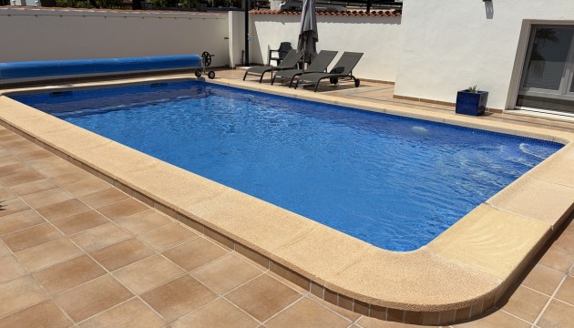 Herverkoop - Detached Villa - Pinar de Campoverde