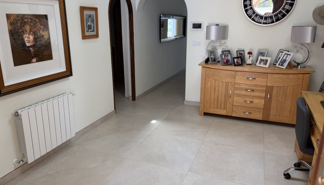 Herverkoop - Detached Villa - Pinar de Campoverde