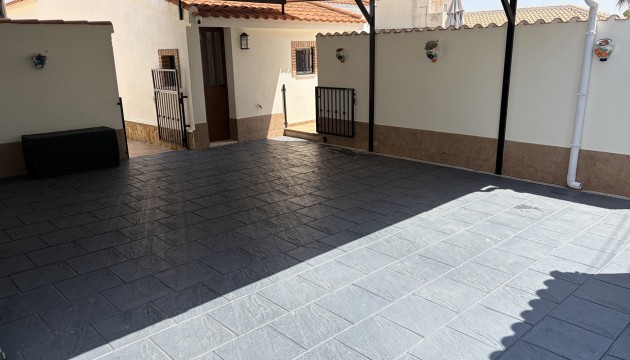 Herverkoop - Detached Villa - Pinar de Campoverde