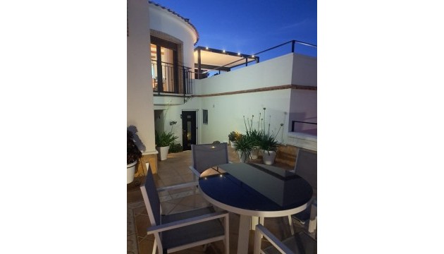 Herverkoop - Detached Villa - Pinar de Campoverde