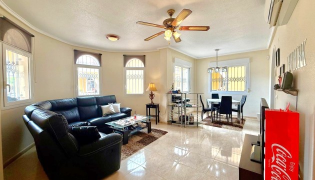 Herverkoop - Detached Villa - Orihuela Costa - Villamartín