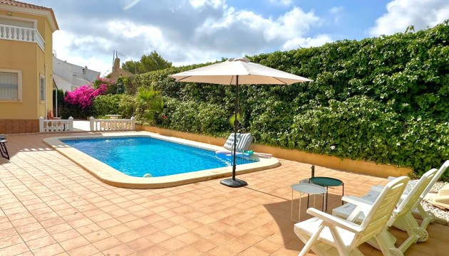 Herverkoop - Detached Villa - Orihuela Costa - Villamartín