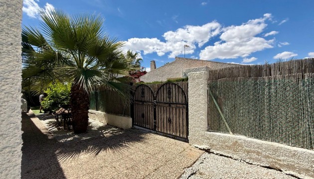 Wiederverkauf - Detached Villa - Orihuela Costa - Campoamor