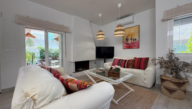 Wiederverkauf - Detached Villa - Orihuela Costa - Campoamor