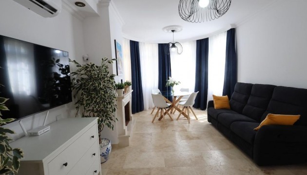 Odsprzedaż - Detached Villa - Orihuela Costa - Villamartín
