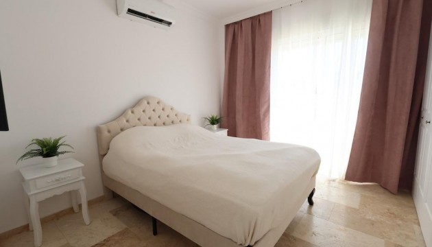 Odsprzedaż - Detached Villa - Orihuela Costa - Villamartín