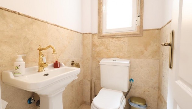 Odsprzedaż - Detached Villa - Orihuela Costa - Villamartín