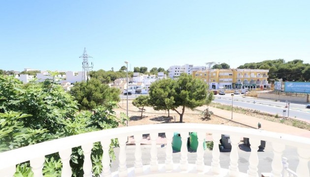 Odsprzedaż - Detached Villa - Orihuela Costa - Villamartín