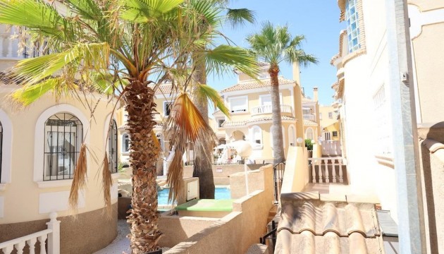 Odsprzedaż - Detached Villa - Orihuela Costa - Villamartín