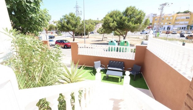 Odsprzedaż - Detached Villa - Orihuela Costa - Villamartín