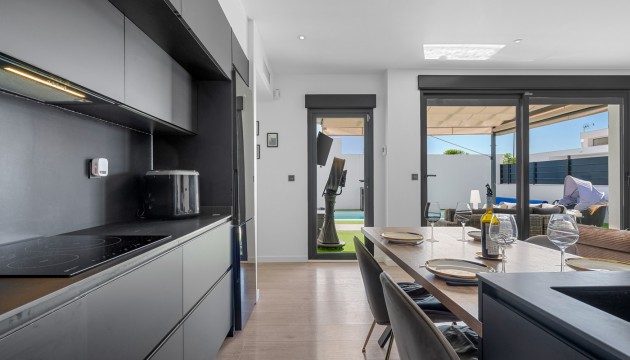 Herverkoop - Detached Villa - Fortuna