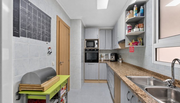 Odsprzedaż - Apartment - Alicante - Calle García Andreu