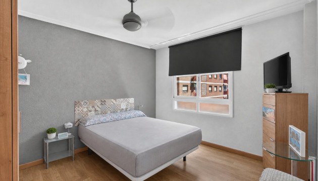 Odsprzedaż - Apartment - Alicante - Calle García Andreu