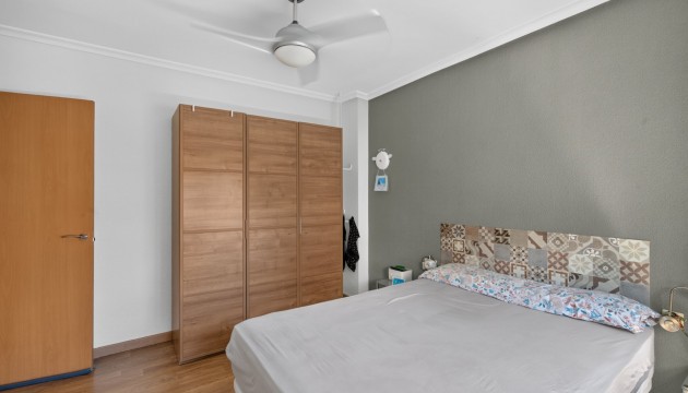 Odsprzedaż - Apartment - Alicante - Calle García Andreu