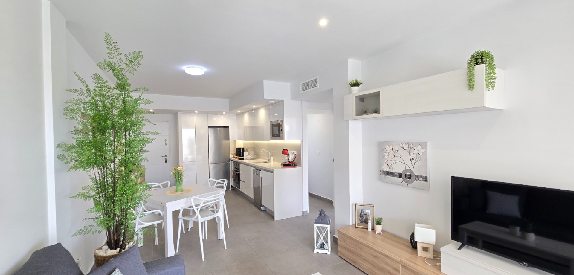 Apartment in Villamartin - Image 4