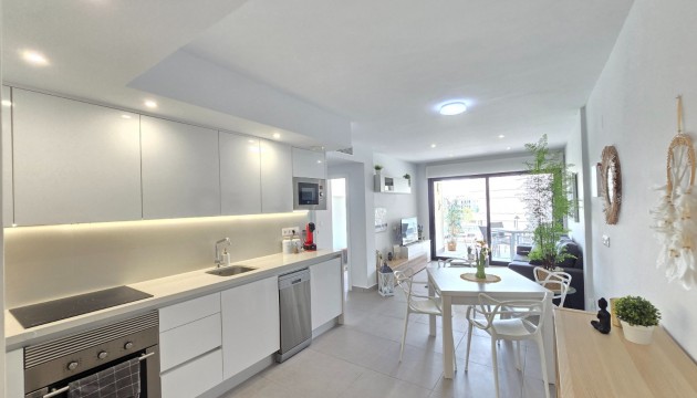 Odsprzedaż - Apartment - Orihuela Costa - Villamartín