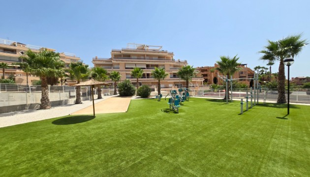 Odsprzedaż - Apartment - Orihuela Costa - Villamartín