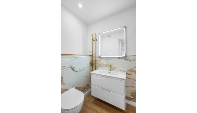 Odsprzedaż - Apartment - Torrevieja - Punta Prima