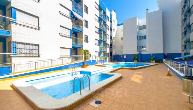 Odsprzedaż - Apartment - Torrevieja - Playa de los Locos