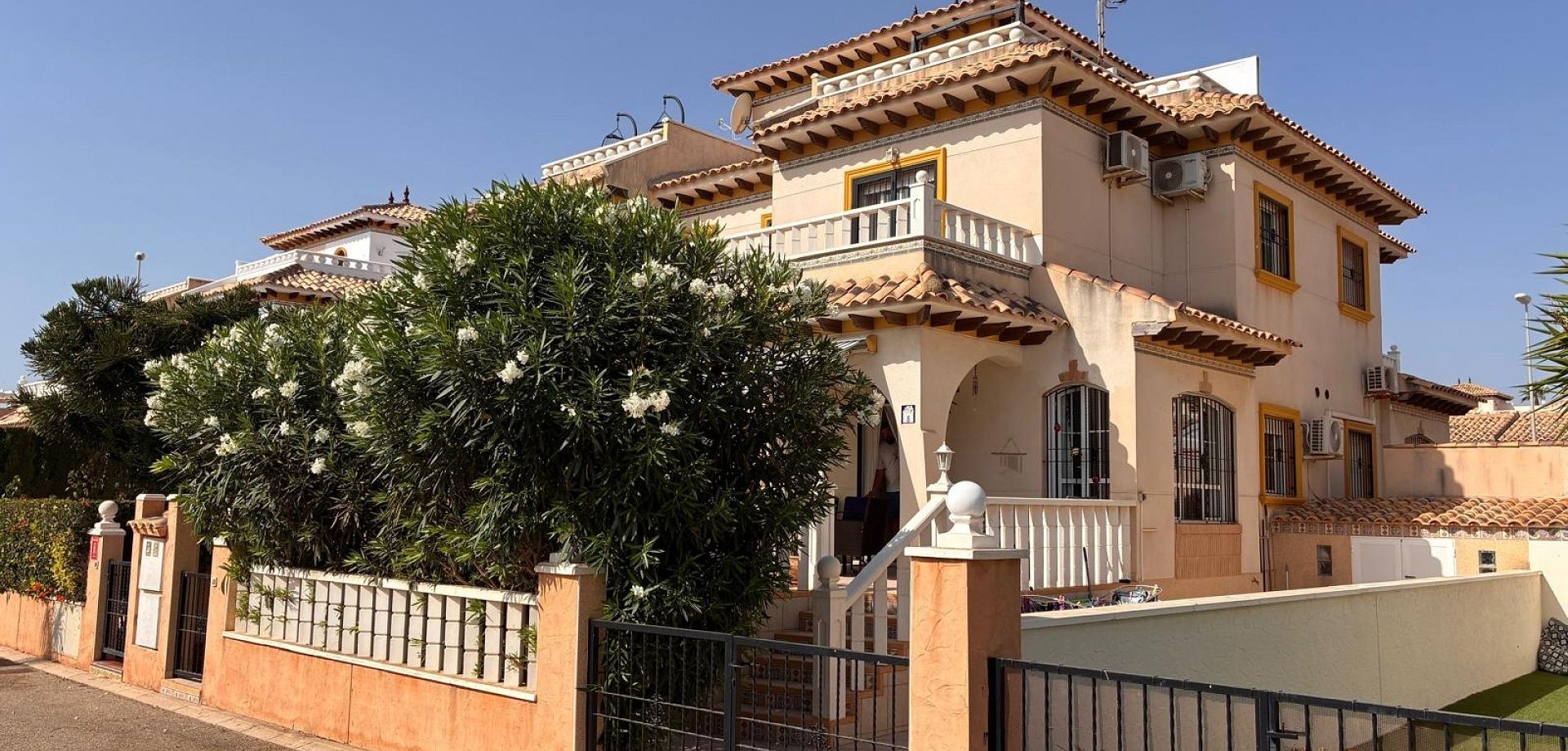 House in Dehesa de Campoamor - Image 2