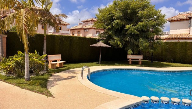 Odsprzedaż - Semi Detached Villa - Orihuela Costa - Lomas de Cabo Roig