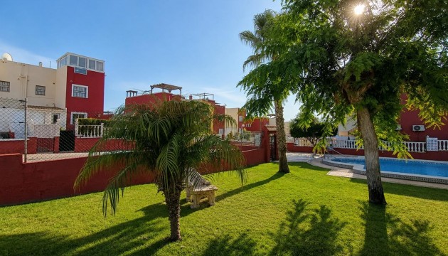 Odsprzedaż - Bungalow - Orihuela Costa - Los Altos