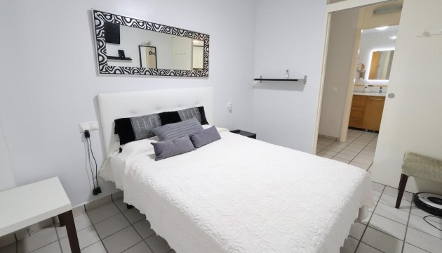 Odsprzedaż - Apartment - Orihuela Costa