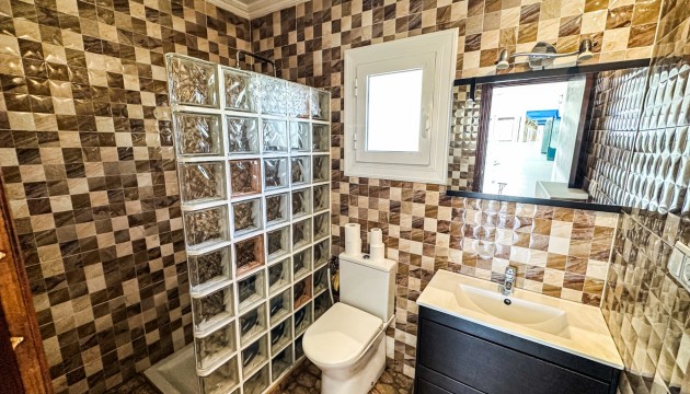 Resale - Bungalow - San Miguel de Salinas