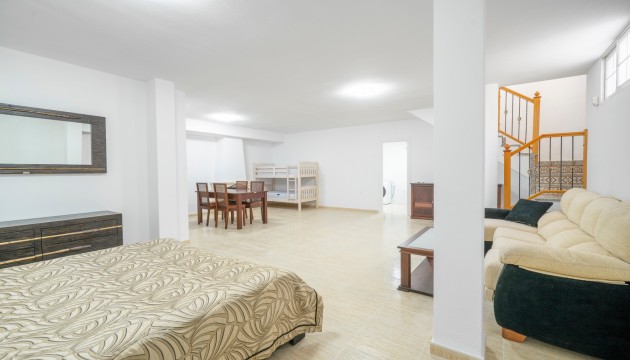 Odsprzedaż - Detached Villa - Orihuela Costa - Villamartín