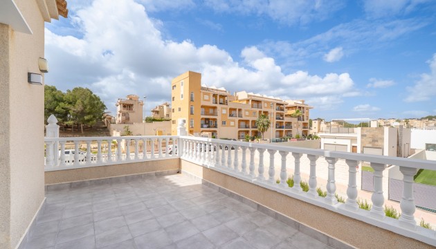 Odsprzedaż - Detached Villa - Orihuela Costa - Villamartín