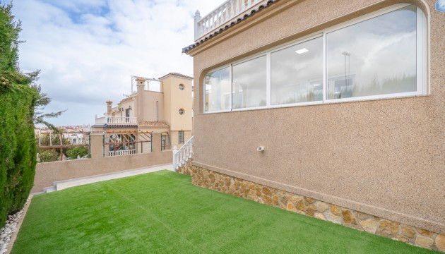 Odsprzedaż - Detached Villa - Orihuela Costa - Villamartín