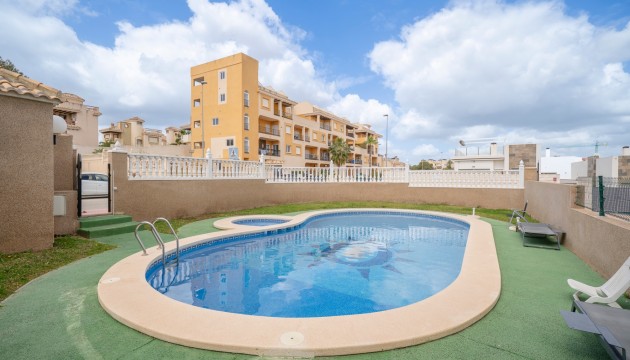 Odsprzedaż - Detached Villa - Orihuela Costa - Villamartín