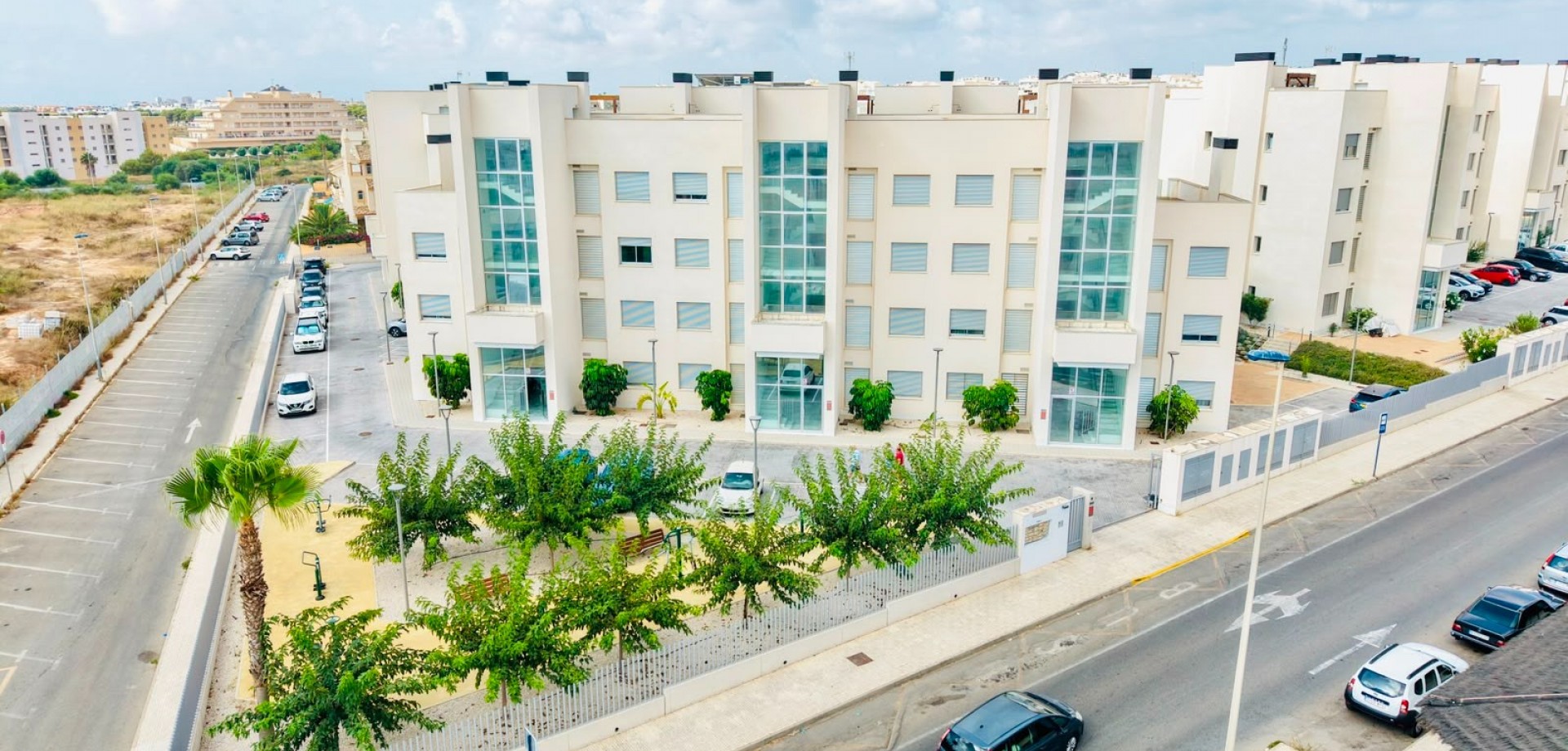 Apartment in Villamartin - Image 4