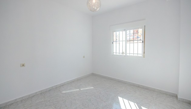 Begagnad - House - San Miguel de Salinas