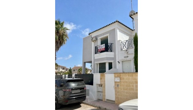 Videresalg - House - Orihuela Costa - Villamartín