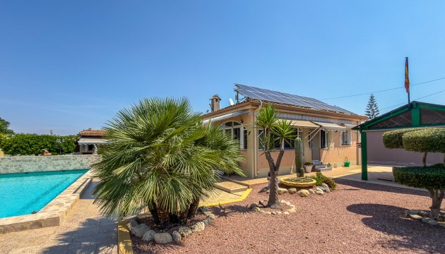 Reventa - Chalet Independiente - Catral