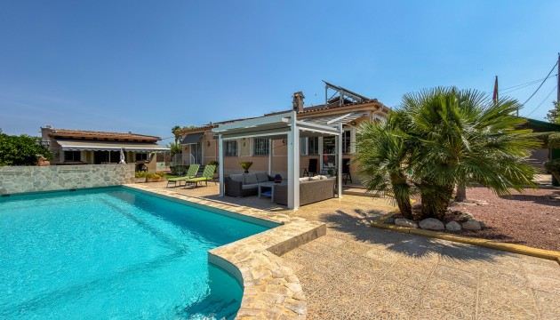 Reventa - Chalet Independiente - Catral